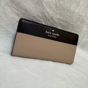 Kate Spade Black and Tan Wallet